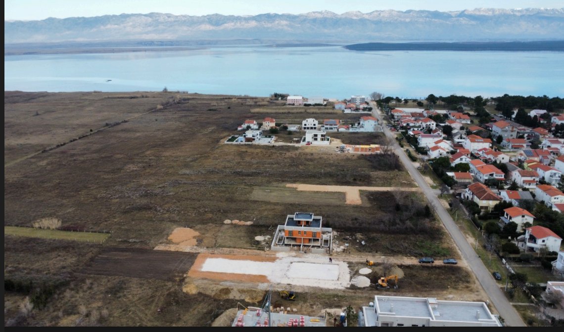 PRIVLAKA SABUNIKE luksuzna vila 216 m2 sa infinity bazenom - Image 1