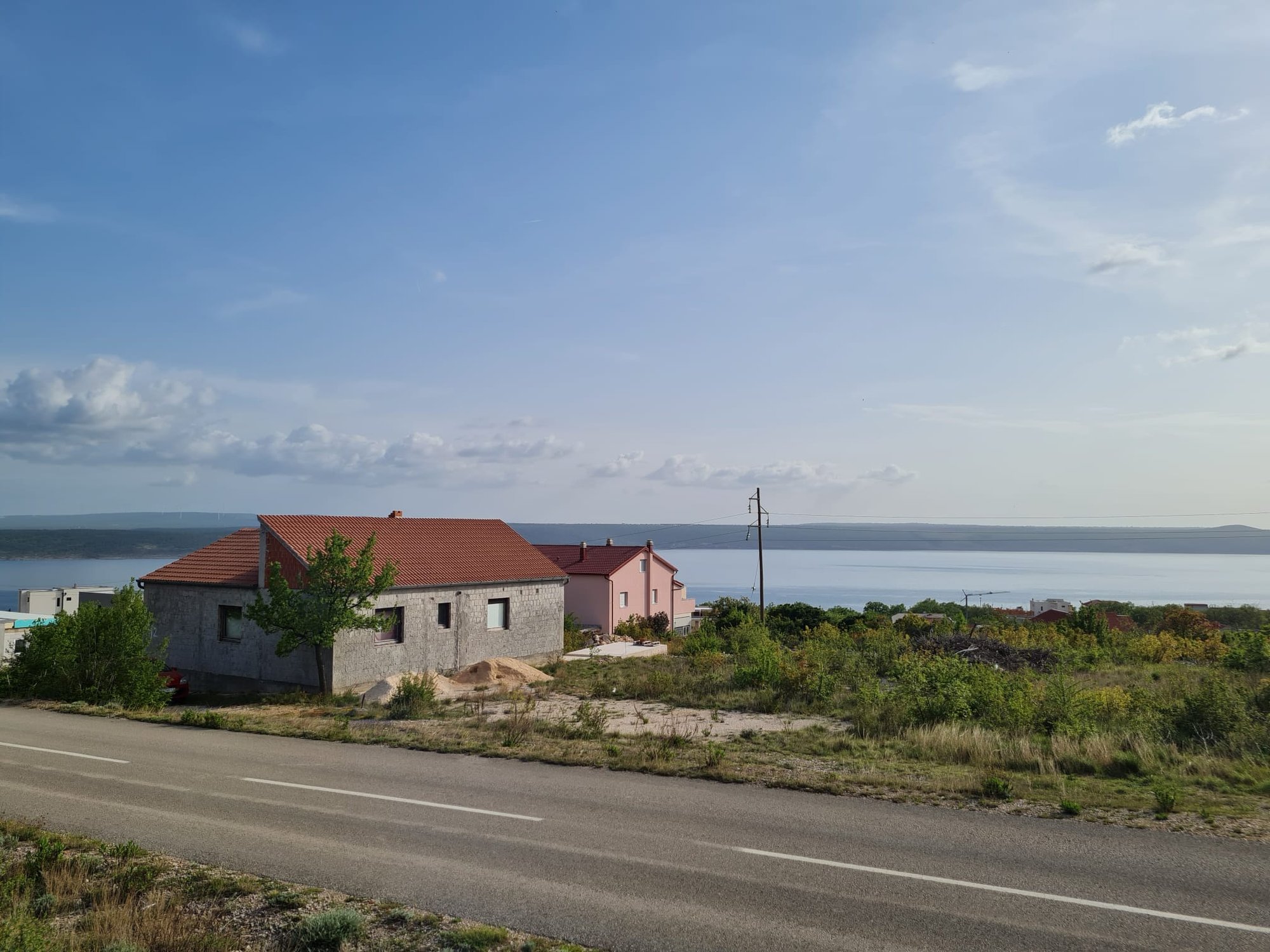 Maslenica kuca 75 m2 okućnica 560 m2 - panoramski pogled - Image 1